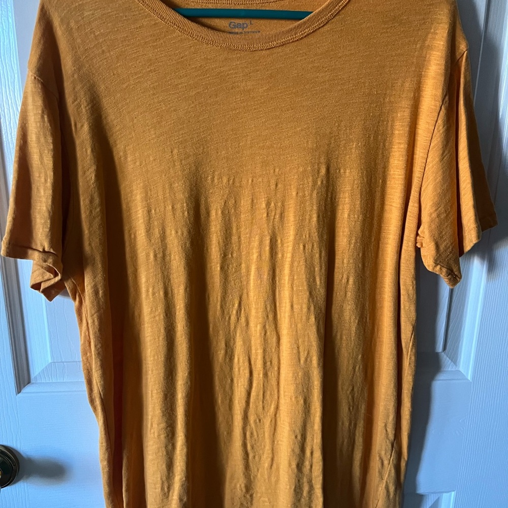 Gap Men’s Yellow Gold Crew Neck Tee Shirt Size Large Short Sleeve EXCELLENT COND